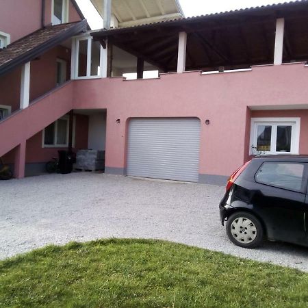 Studio Apartman Zagreb Horvati Rakov Potok Exterior photo